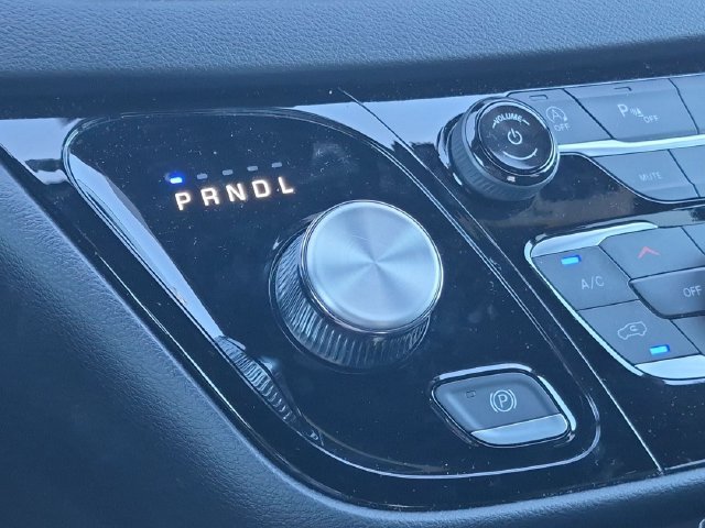 Used 2026 Chrysler Pacifica Select FWD image 28