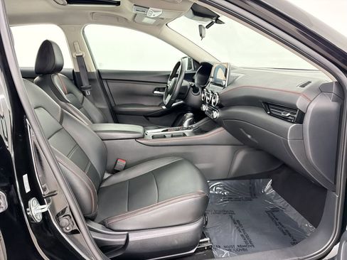 Used 2024 Nissan Sentra SR w/ SR Premium Package image 26