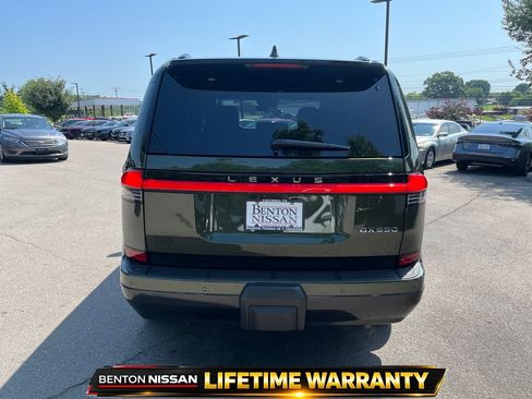 Used 2025 Lexus GX 550 w/ Accessory Package (Z1) AWD/4WD image 7