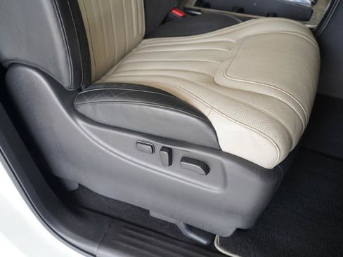 Used 2019 INFINITI QX80 Limited AWD/4WD image 33