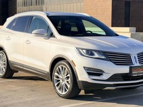 Used 2017 Lincoln MKC Reserve w/ Lincoln MKC Climate Package image 5