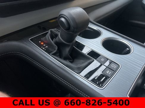 Certified 2025 Toyota Sienna LE image 17