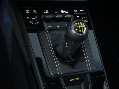 Used 2026 Porsche 911 GT3 RWD image 17