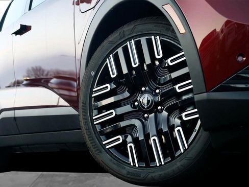 New 2026 Nissan Leaf Platinum+ w/ Cargo Package (Platinum+) FWD image 3