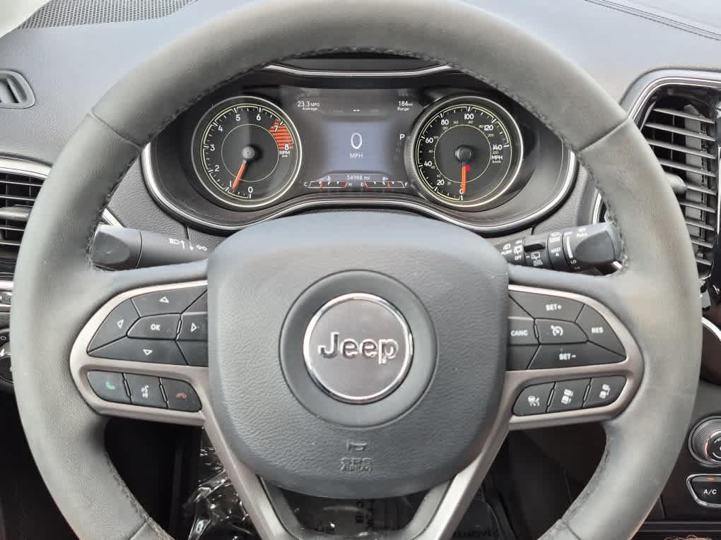 Used 2022 Jeep Cherokee Limited AWD/4WD image 16