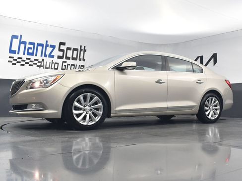 Used 2015 Buick LaCrosse Leather w/ Experience Buick Package FWD image 18