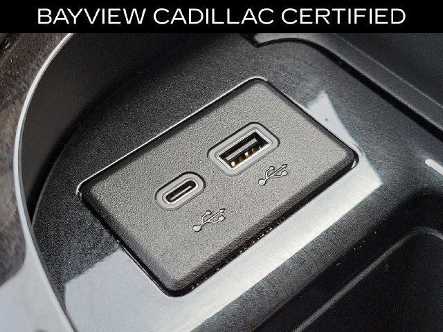 Certified 2024 Cadillac Escalade ESV Premium Luxury w/ Performance Package AWD/4WD image 32