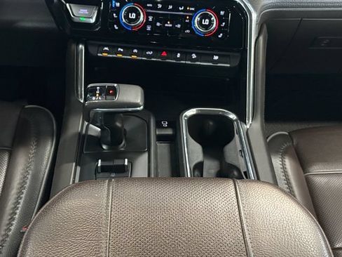 Used 2024 GMC Sierra 1500 Denali w/ Denali Reserve Package AWD/4WD image 6