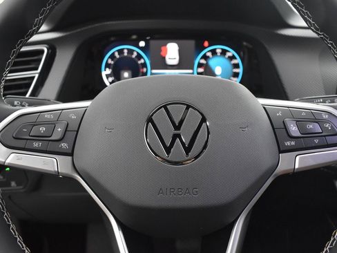 New 2026 Volkswagen Atlas Cross Sport SEL AWD/4WD image 11