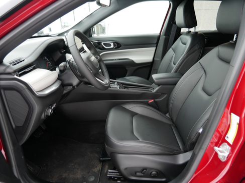 New 2026 Jeep Compass Limited image 6