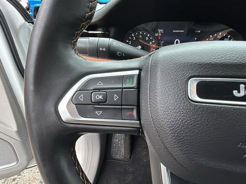 Used 2022 Jeep Compass Limited image 15