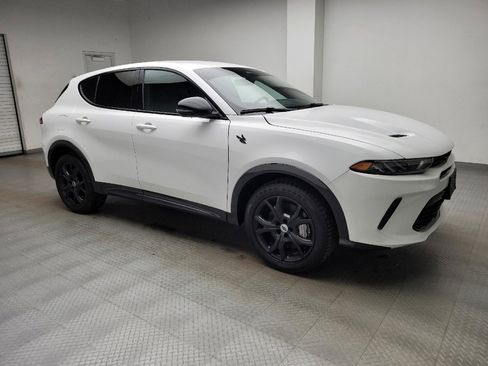 Used 2024 Dodge Hornet R/T w/ R/T Blacktop Package image 11