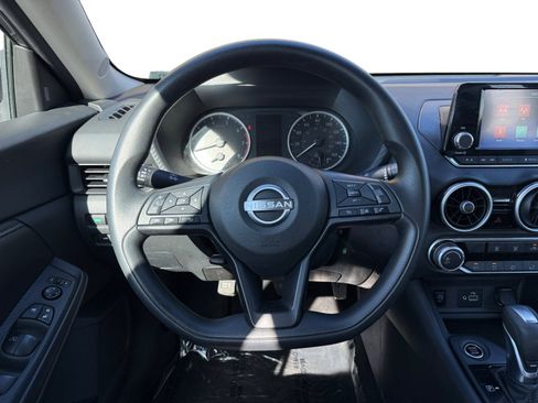 Used 2024 Nissan Sentra S image 9