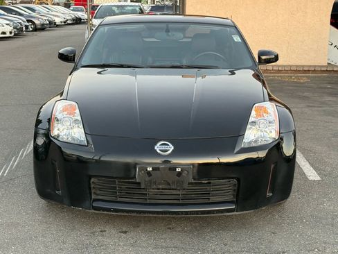 Used 2004 Nissan 350Z Enthusiast image 2