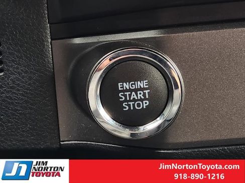 Used 2022 Toyota Tacoma TRD Sport w/ Technology Package RWD image 22