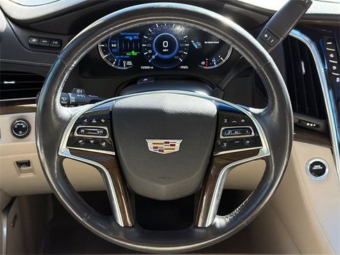 Used 2019 Cadillac Escalade ESV Premium Luxury w/ Escalade Sport Edition image 15
