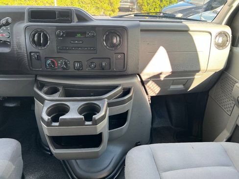 Used 2013 Ford E-250 and Econoline 250 w/ Commercial Cargo Van Pkg RWD image 31