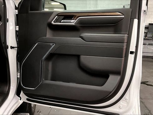 Used 2023 Chevrolet Silverado 1500 LT image 22