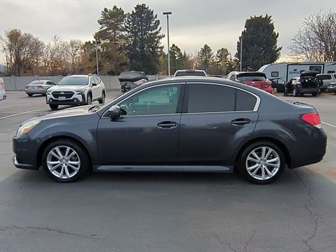 Used 2013 Subaru Legacy 2.5i Limited image 9