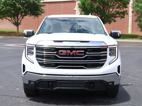 Used 2025 GMC Sierra 1500 SLT AWD/4WD image 28