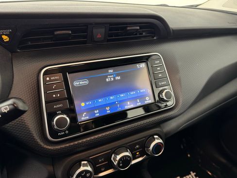 Used 2021 Nissan Kicks S image 12