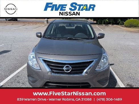 Used 2016 Nissan Versa S Plus image 3