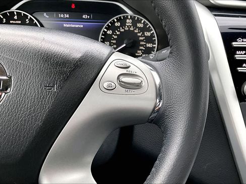 Used 2018 Nissan Murano SV image 24