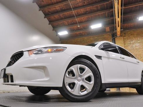 Used 2013 Ford Taurus Police Interceptor AWD w/ Police Interior Upgrade Pkg image 4