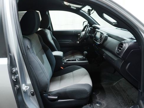 Used 2023 Toyota Tacoma TRD Sport w/ Advanced Technology Package image 12