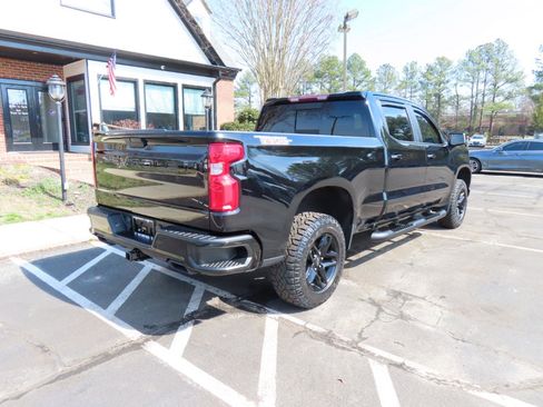 Used 2021 Chevrolet Silverado 1500 LT Trail Boss w/ Convenience Package II image 8