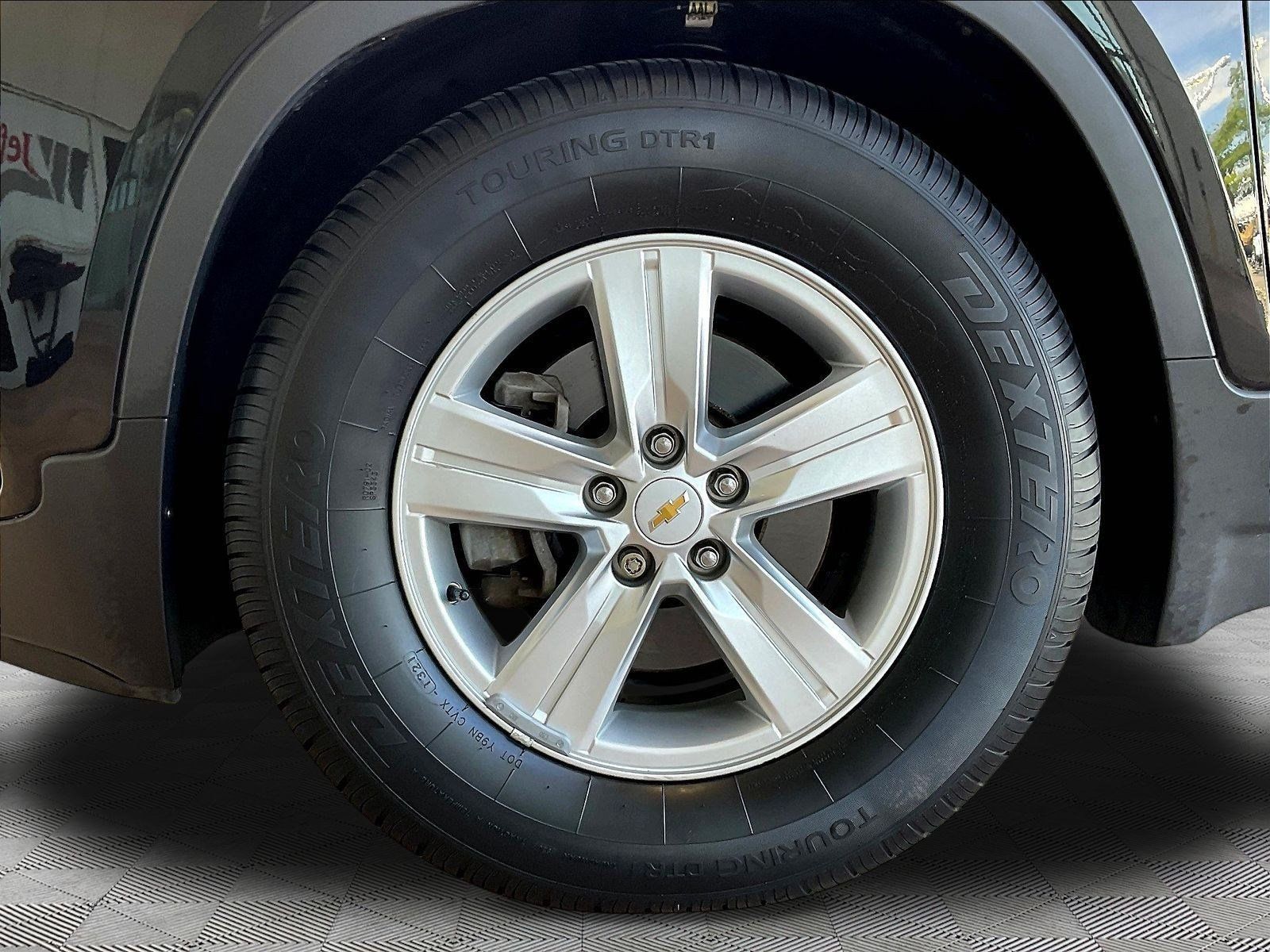 Used 2020 Chevrolet Trax LT w/ LT Convenience Package FWD image 31