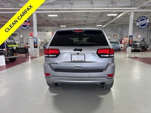 Used 2020 Jeep Grand Cherokee Altitude AWD/4WD image 4