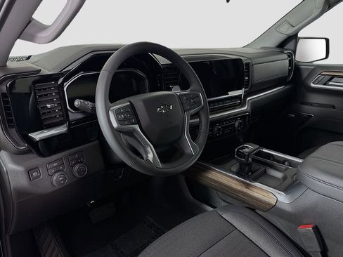 Used 2026 Chevrolet Silverado 1500 RST w/ Redline Edition AWD/4WD image 10
