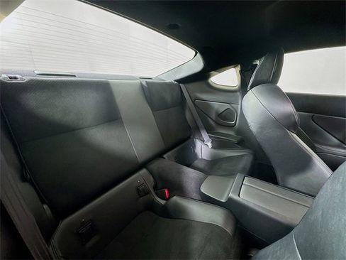 Certified 2025 Toyota GR86 Premium image 30