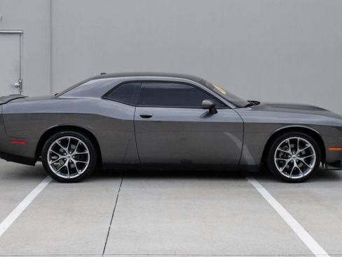 Used 2020 Dodge Challenger GT RWD image 10