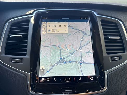 Used 2024 Volvo XC90 B5 Core image 22