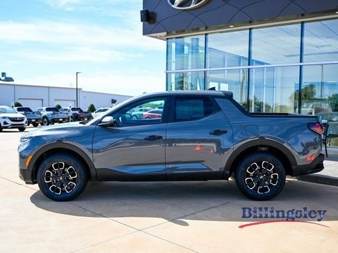 Certified 2023 Hyundai Santa Cruz SE w/ Cargo Package image 2