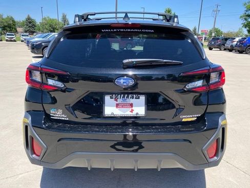 Used 2025 Subaru Crosstrek 2.5i Sport AWD/4WD image 4