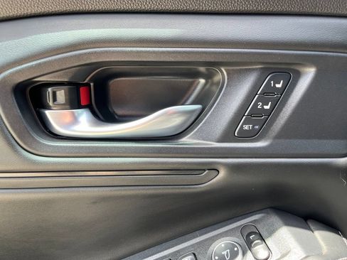 Used 2023 Honda Accord Sport image 12