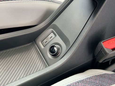 New 2026 MINI Cooper 4-Door Hardtop image 32