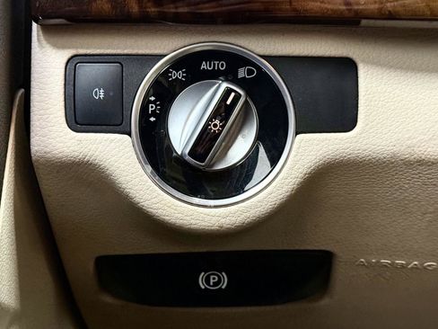 Used 2013 Mercedes-Benz GLK 350 4MATIC image 21