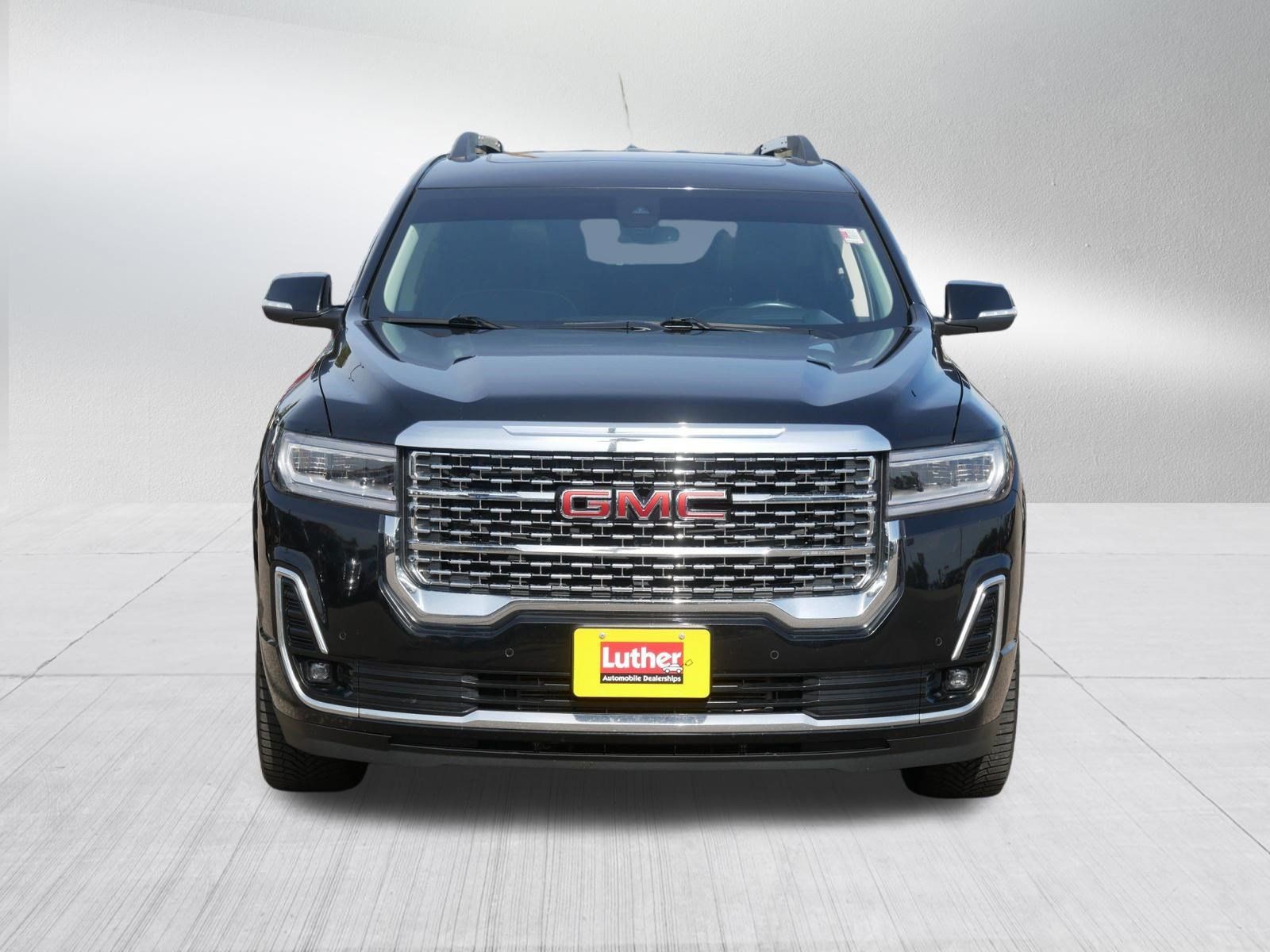 Used 2022 GMC Acadia Denali w/ Trailering Package AWD/4WD image 2