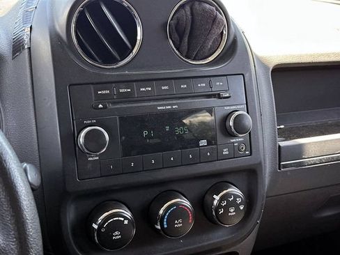 Used 2010 Jeep Patriot Sport FWD image 14