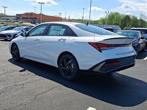 New 2026 Hyundai Elantra Sport FWD image 3