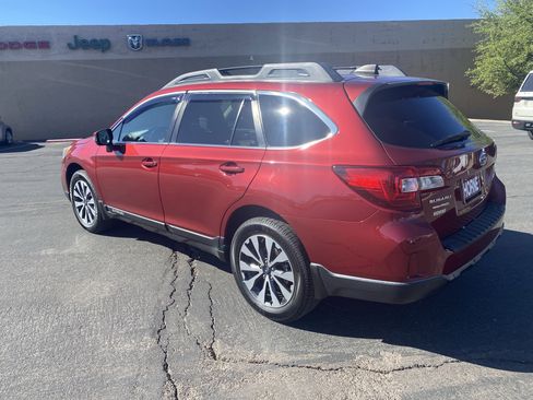Used 2017 Subaru Outback 2.5i Limited AWD/4WD image 2