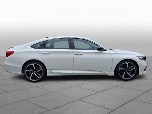 Used 2021 Honda Accord Sport image 8