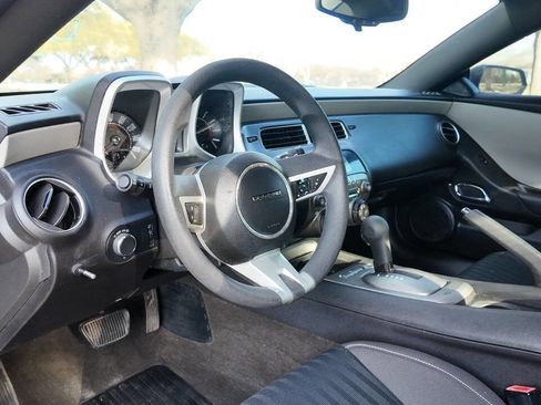 Used 2011 Chevrolet Camaro LS w/ Bluetooth Package image 10