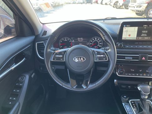 Used 2021 Kia Seltos SX image 16