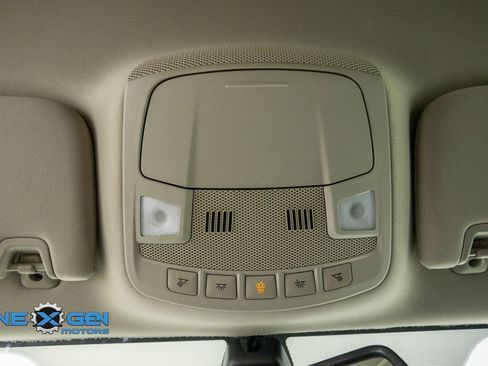Used 2020 Ford Fusion SE FWD image 23