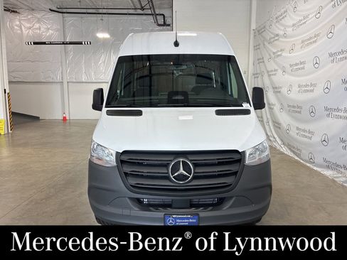 New 2025 Mercedes-Benz Sprinter 2500 image 2